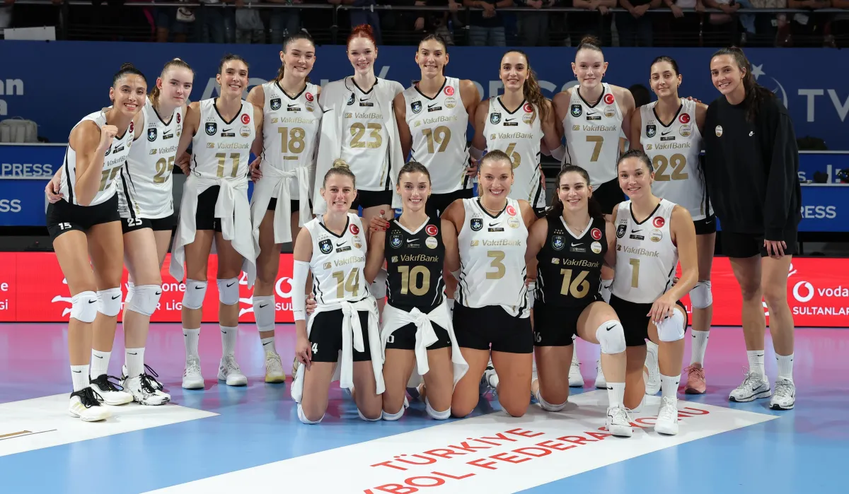 VakıfBank, İzmir’de set vermeden kazandı