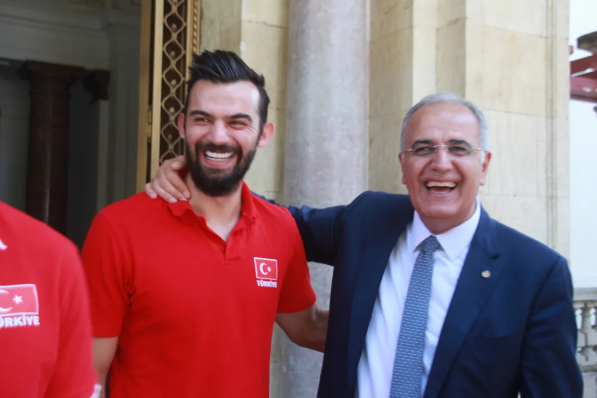 Mehmet Akif Üstündağ ”Tokyo 2020 Olimpiyatlarına Gideceğiz”