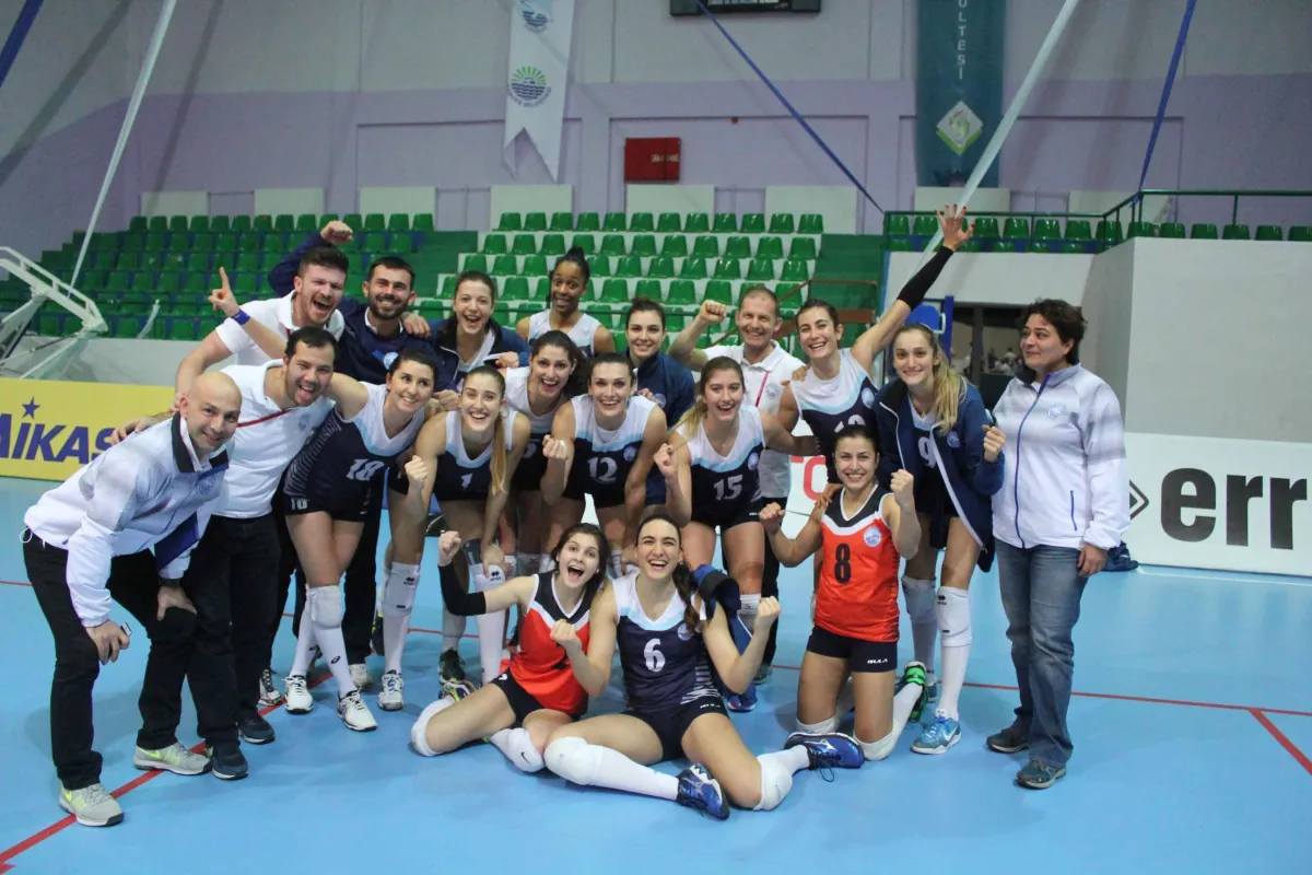 Vestel Venus Sultanlar Ligi'nde oynanan karşılaşmada Sarıyer Belediyespor, Nilüfer Belediyespor'u 3-0 mağlup etti.
