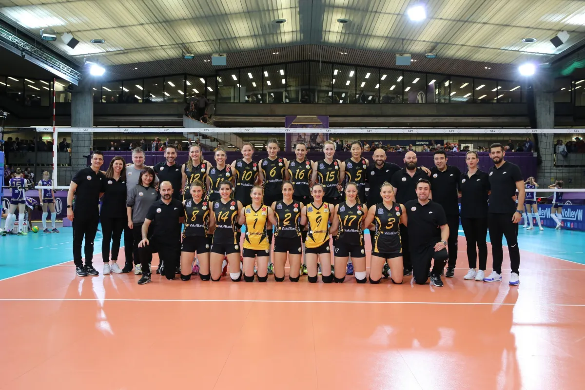 Vakıfbank, Volero Zürih'i deplasmanda 3-1 Yenerek İtalya'daki Dörtlü Final Kapısını Araladı