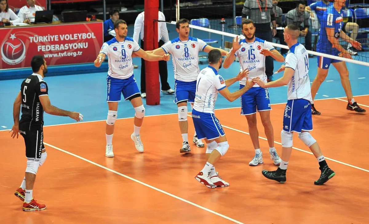 Avrupa'ya Veda Eden Halkbank Ligi Lider Bitirmenin Mutluluğuyla Play Off'a Gidiyor