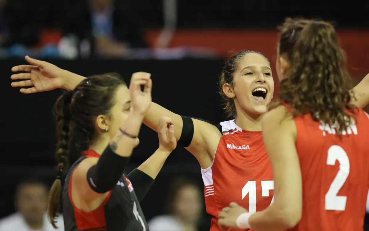 U18KIz Milli Takımımız Dünya Şampiyonası'nda Yenilgisiz Çeyrek Finalde!
