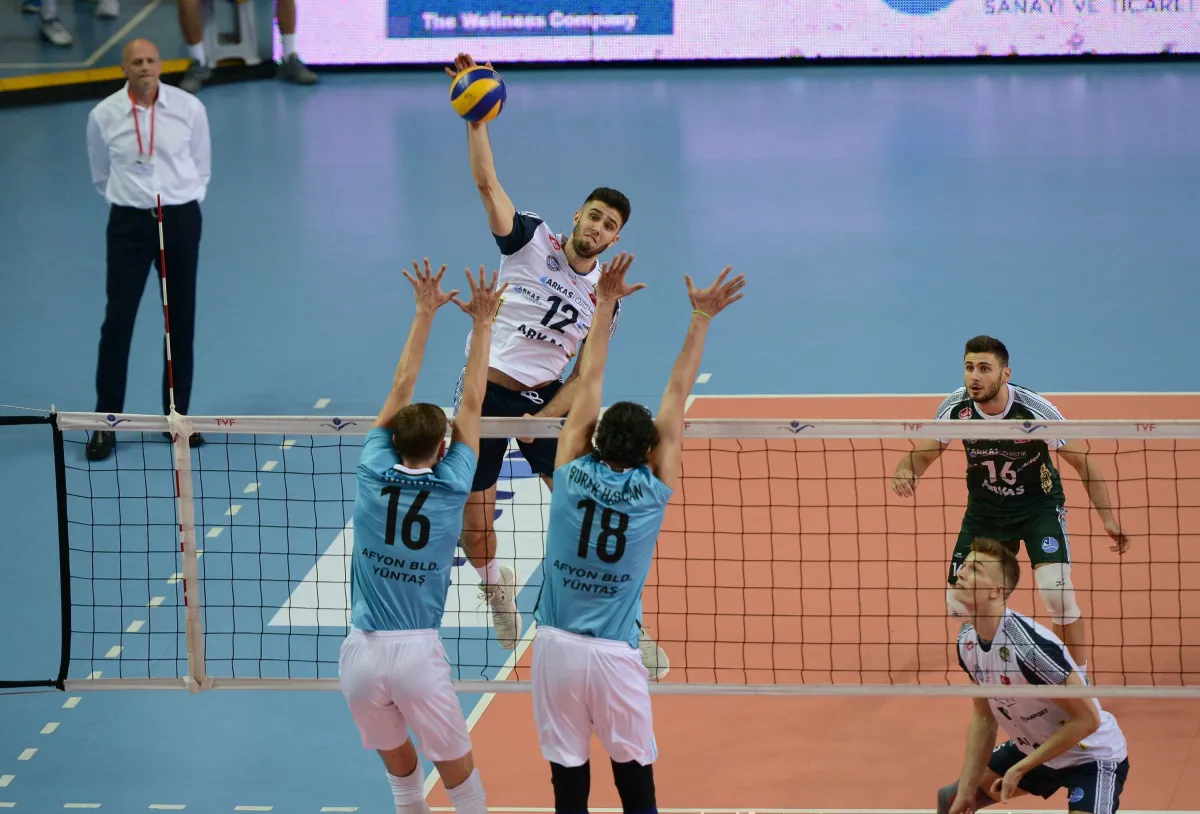 Arkas, Afyon Belediye Yüntaş'a İlk seti Verdi Maçı 3-1 Aldı