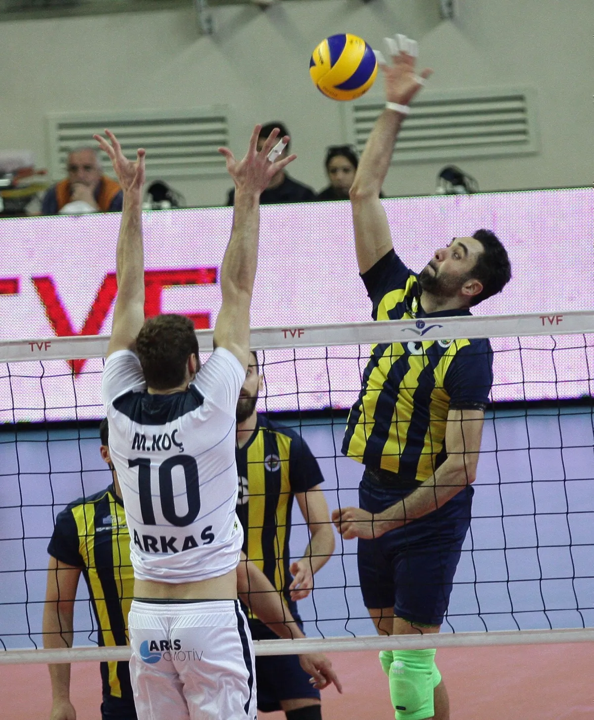 Fenerbahçe, Arkas'ı 3-1 Yendi