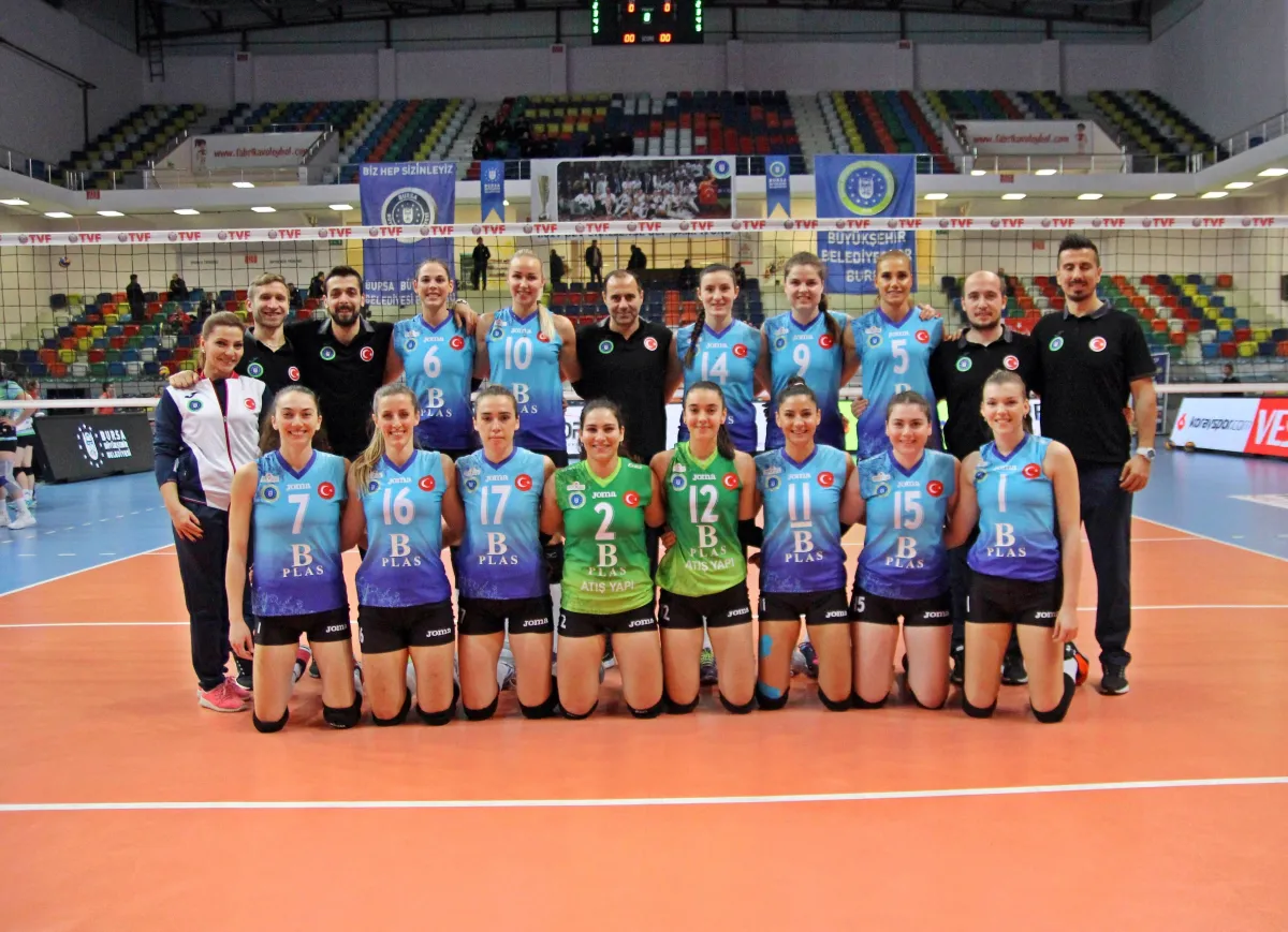Bursa BBSK 2018 CEV Challenge Kupası'nda 8'li Finaller Turu'nda!