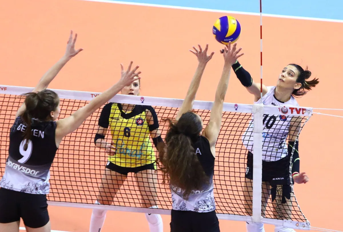 Halkbank Bursa BBSK'ya Başkent'te Kaybetti: 0-3