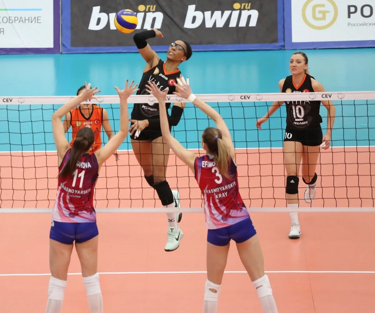 Eczacıbaşı Rusya'dan Mutlu Dönüyor.