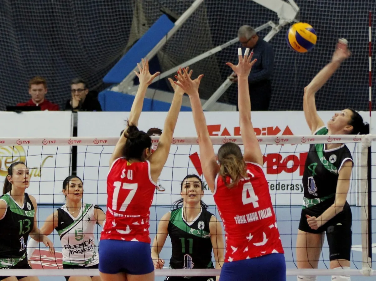 1. Lig Yarı Finallerde THY, Balıkesir BB, Karayolları ve Sarıyer Galip