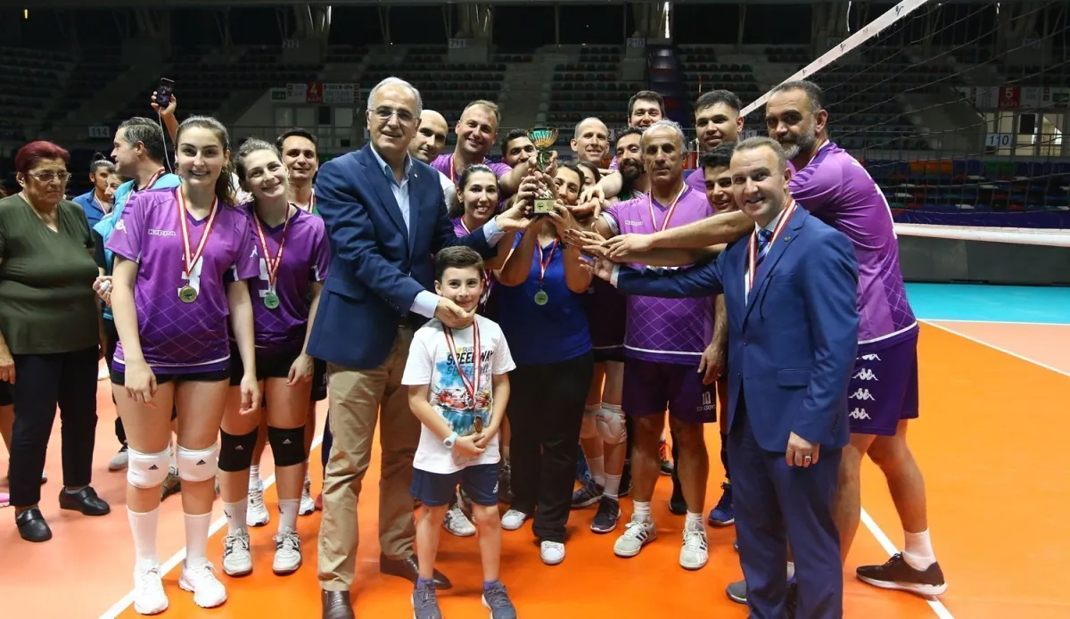 Voleybol Hakem ve gözlemcileri hünerlerini sergiledi