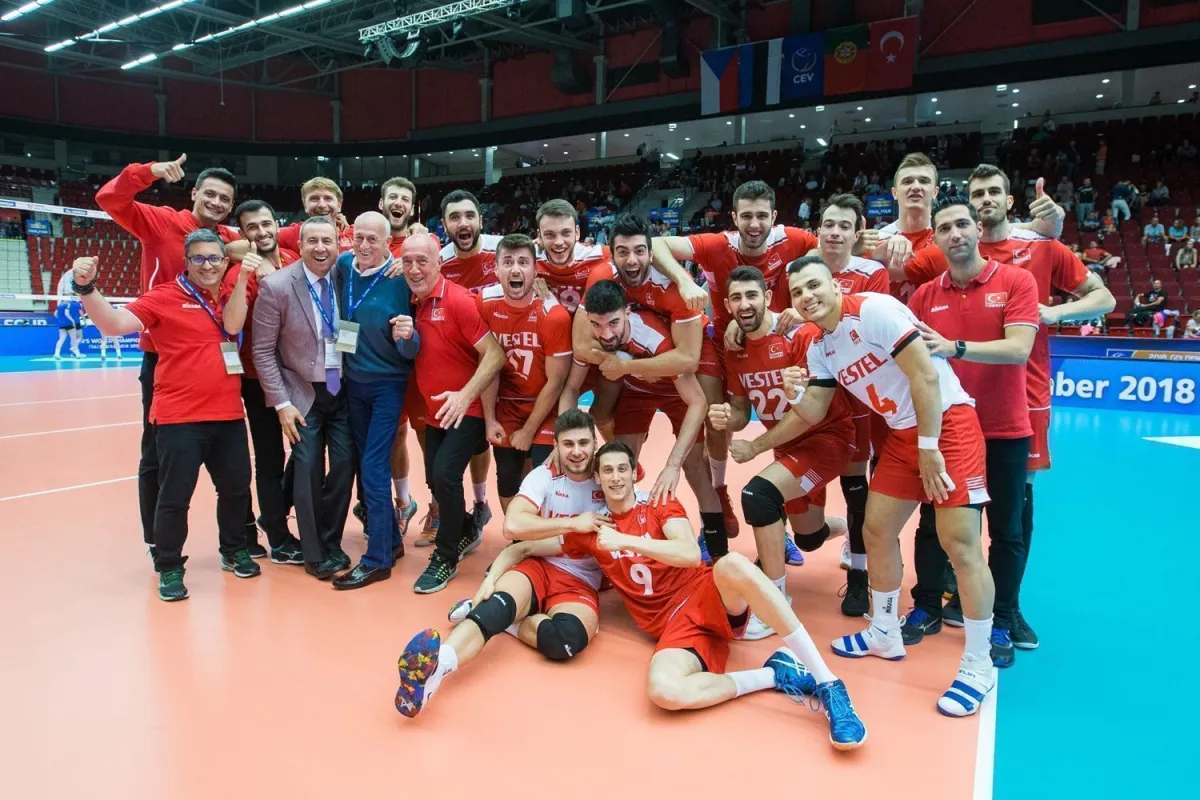 2018 CEV Altın Avrupa Ligi A Erkek Milli Takımı Portekiz'i 3-2 Yenip Bronz Madalya Aldımız,
