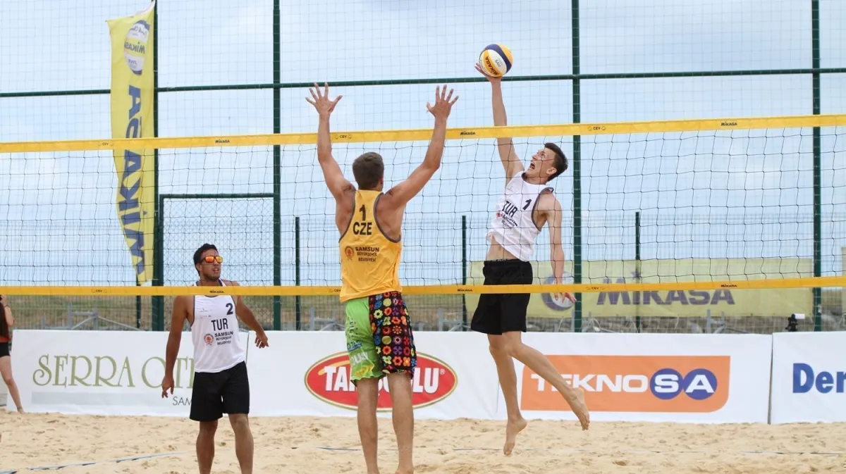 FIVB Plaj Voleybolu Dünya Turu Samsun Etabında 2. Gün Sona Erdi