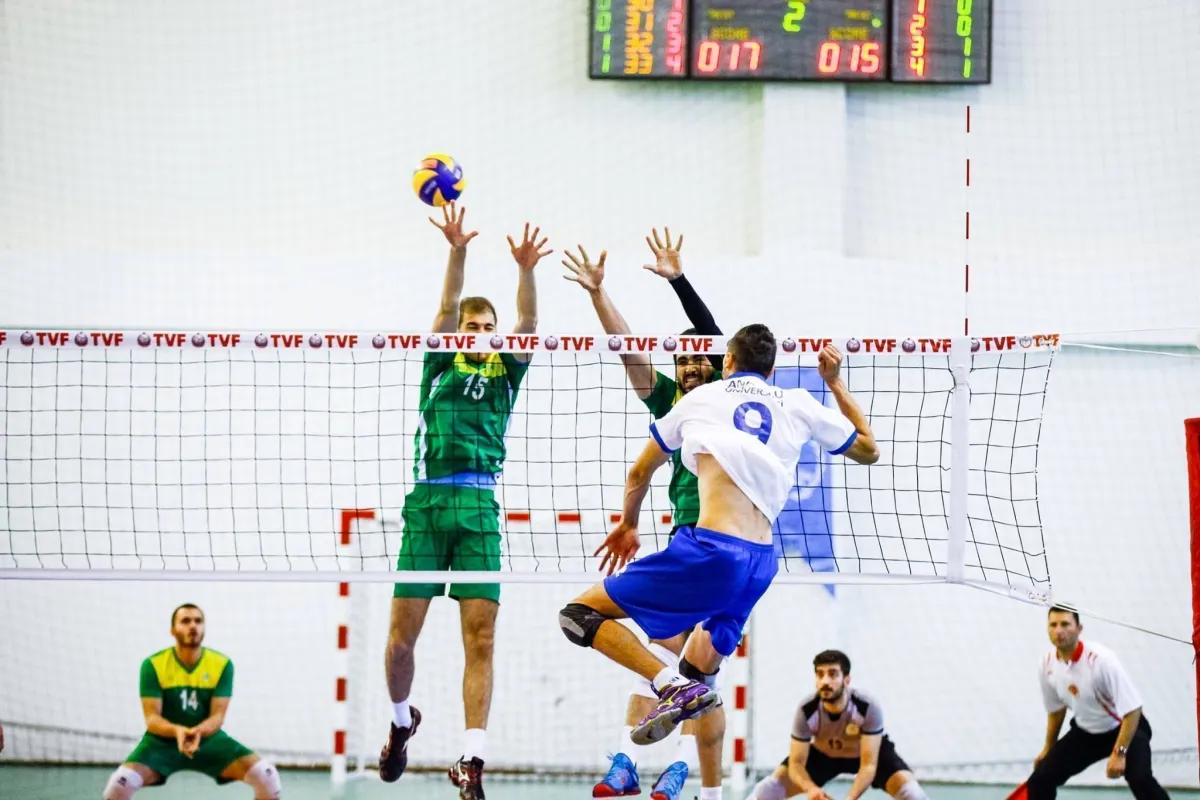 Voleybol Üniversiteler Ligi Ünilig Erkeklerde Finalistler Belli Oldu