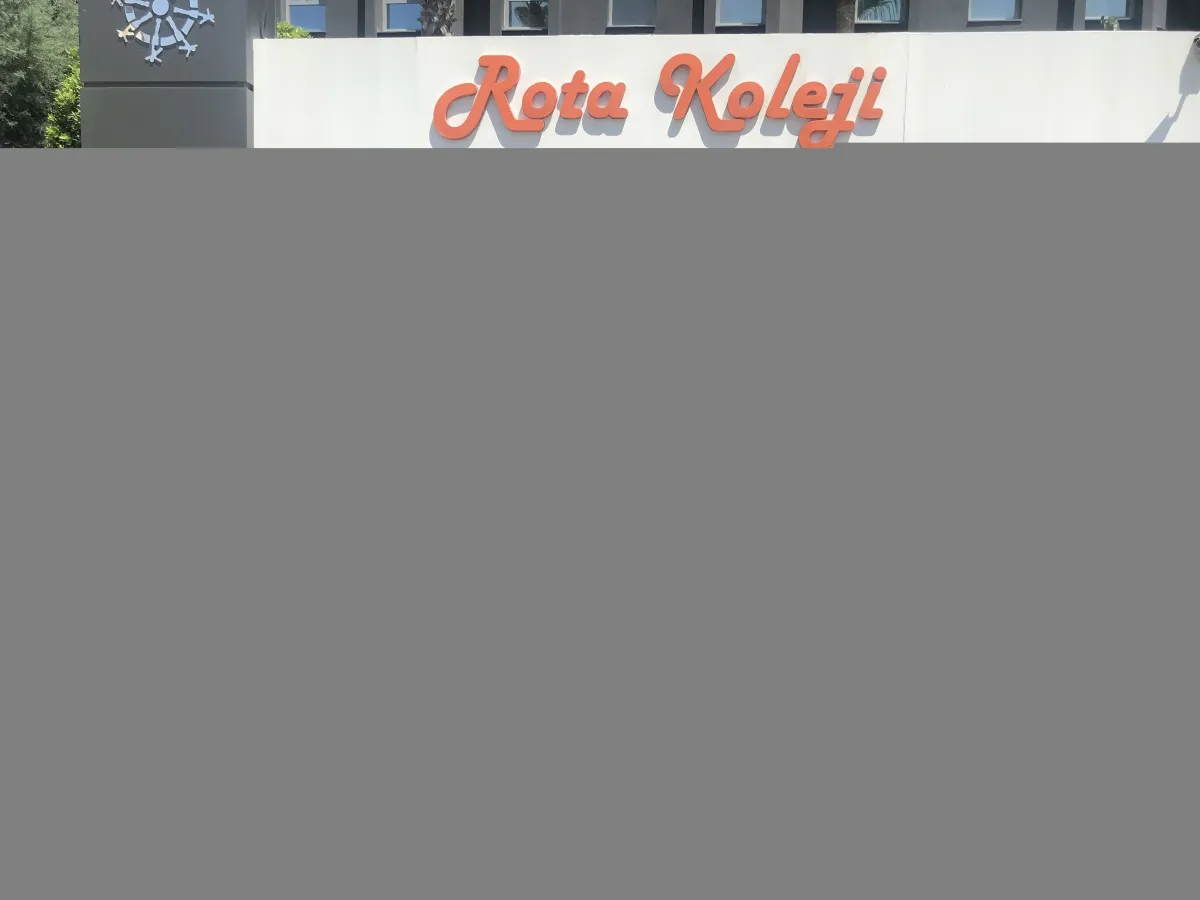 Lider Rota Koleji taraftarının huzuruna çıkıyor