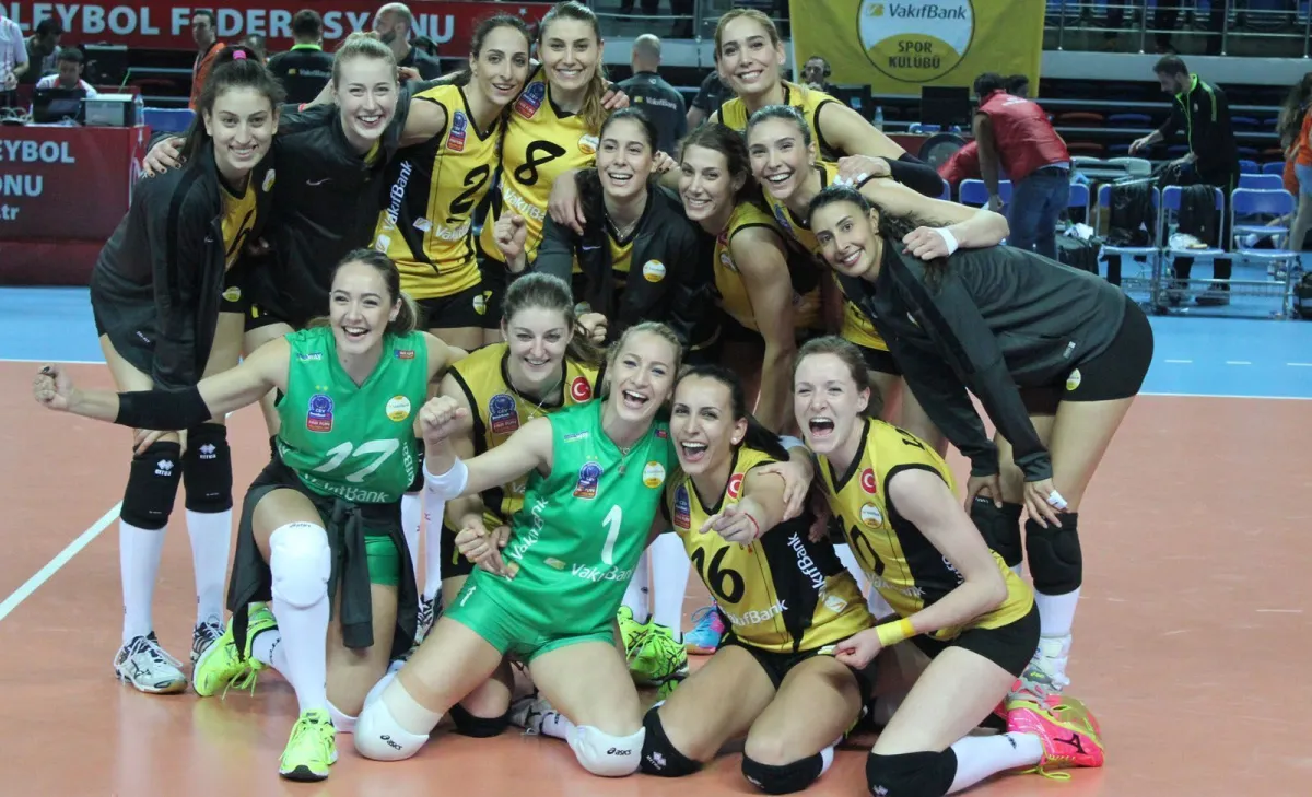 VakıfBank Avrupa'da Eczacıbaşı VitrA'ya Üstün