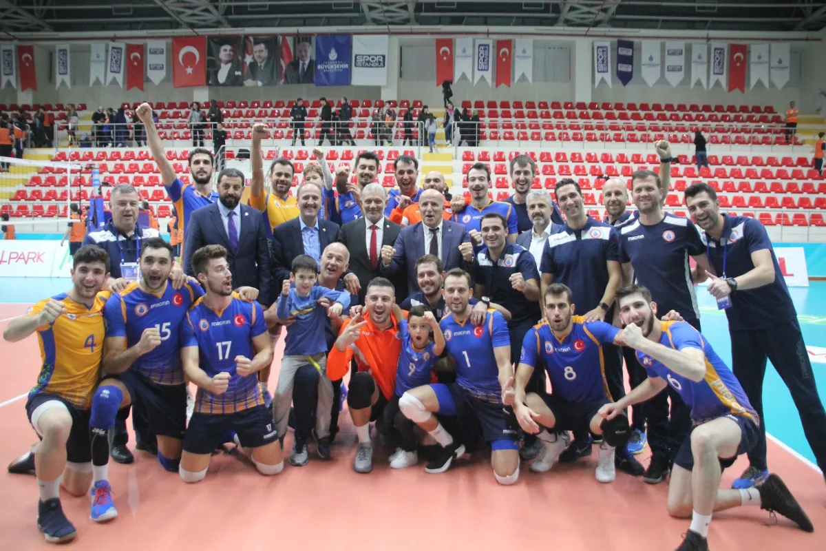 İstanbul BBSK, Finlandiya'nın Ford Store Levoranta takımını rövanşta da 3-1 yenerek tur atladı.