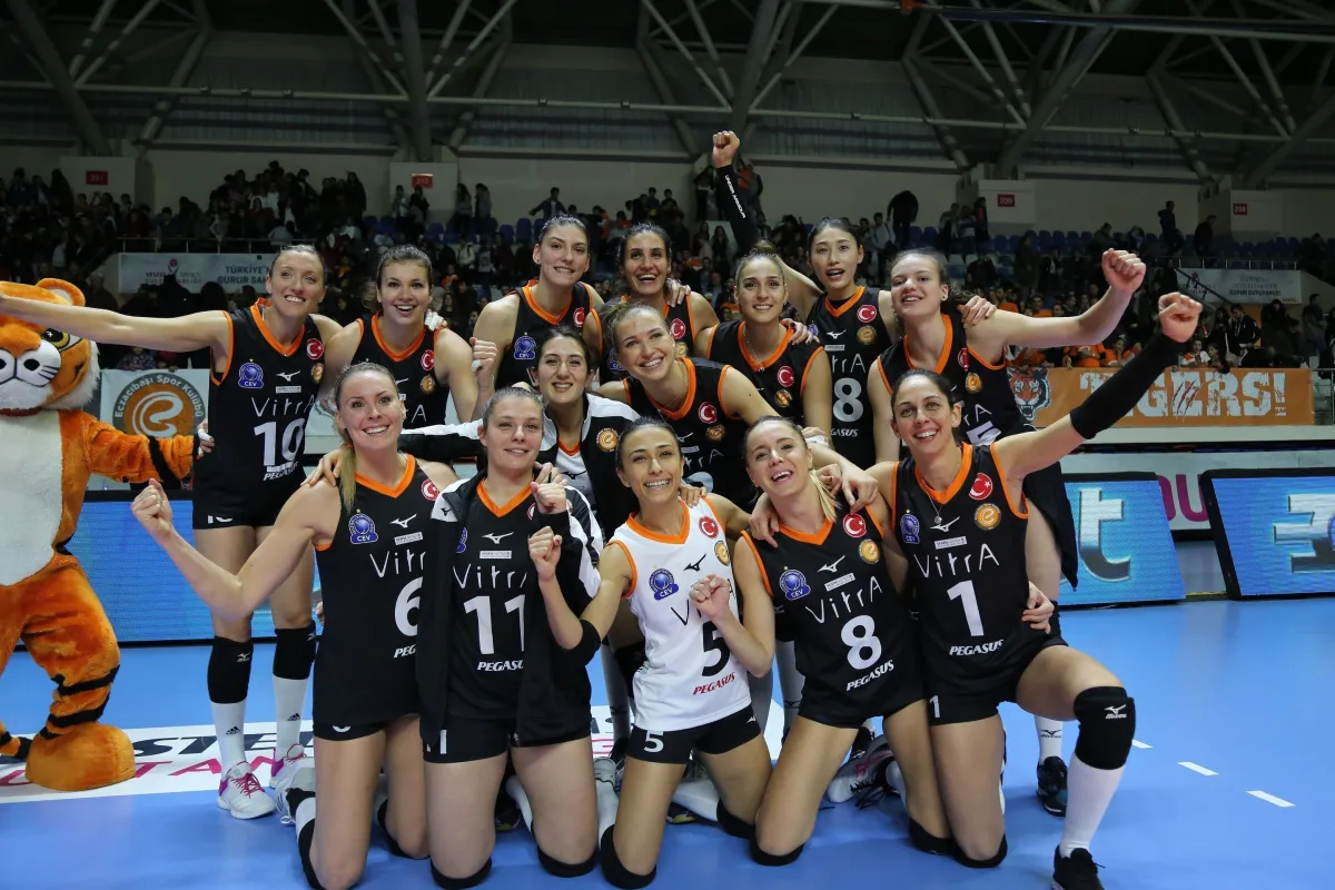 Derbinin galibi Eczacıbaşı VitrA