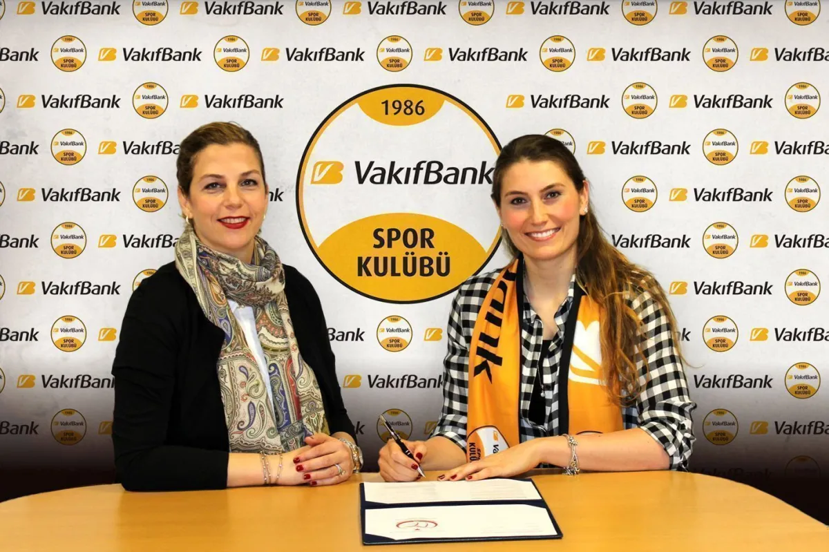 VakıfBank voleybolcusu Melis Gürkaynak’la yeni sözleşme imzalandı