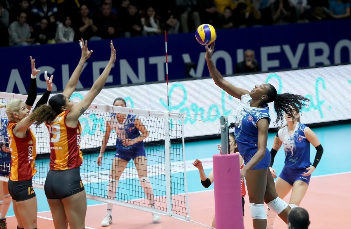 Galatasaray, Başkent Deplasmanında Halkbank'ı 3-1 Yendi