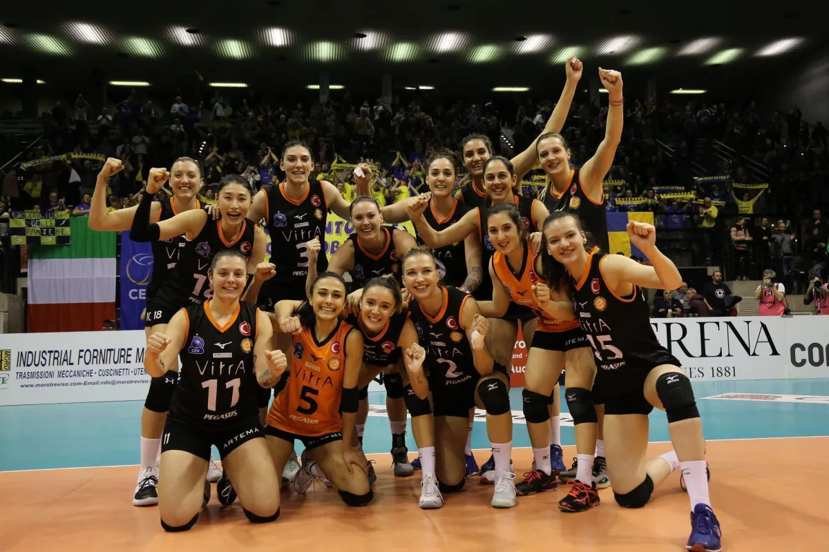 Eczacıbaşı VitrA, Avrupa Çeyrek Finalde Avantajı Kaptı