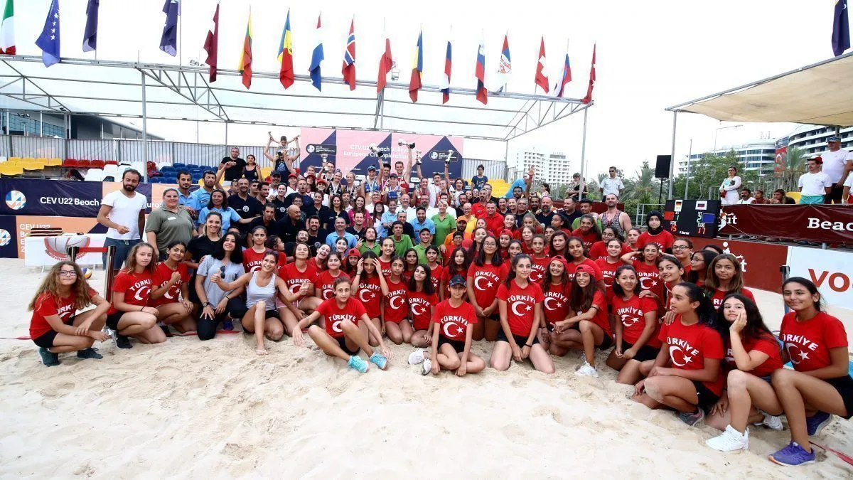 2019 CEV U22 Plaj Voleybolu Avrupa Şampiyonası’nda kupa ve madalyalar Sahiplerini Buldu