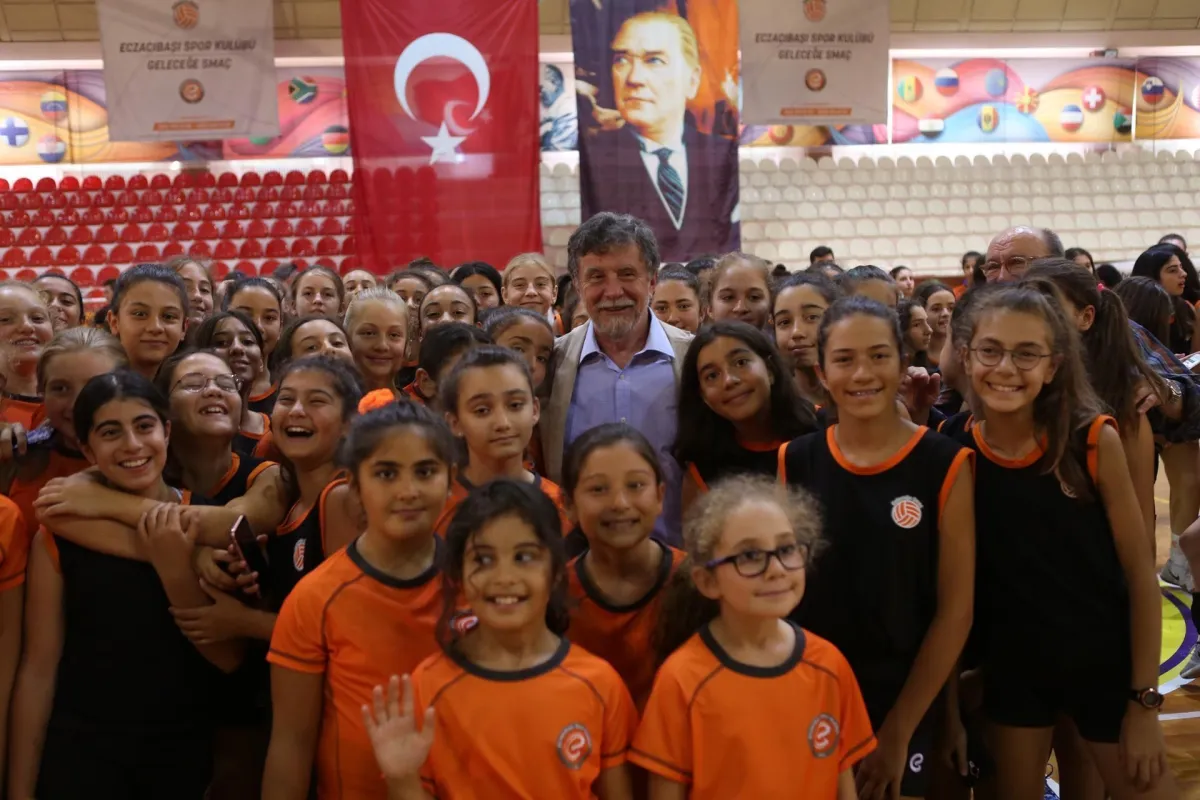 Geleceğe Smaç sezonu açtı