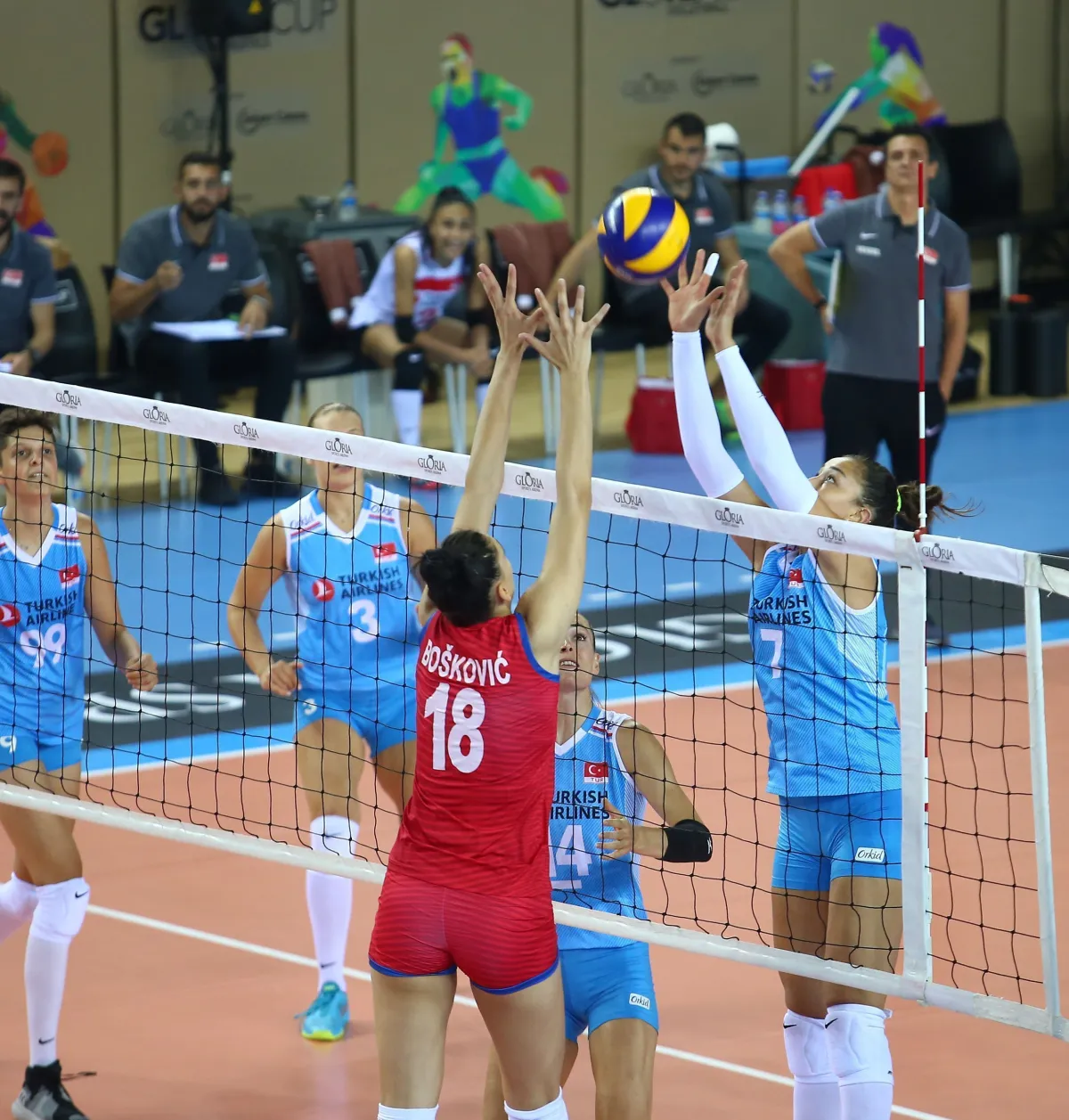Sultanlar Gloria Cup'ta Sırbistan'a 3-2 Yenildi ve İkinci Oldu