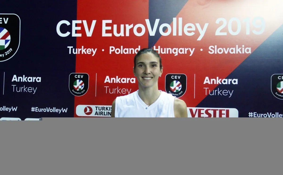 Hollanda maçı öncesi Naz Aydemir Akyol ve Cansu Özbay"Hedef Yarı Final" dedi