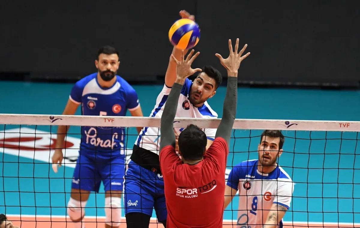 Halkbank, SporToto'ya 3-2 Yenildi