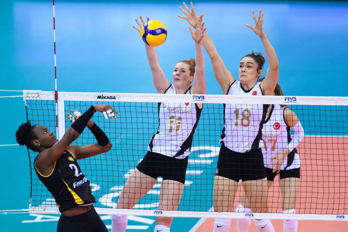 VakıfBank, Dünya Şampiyonası'na galibiyetle başladı