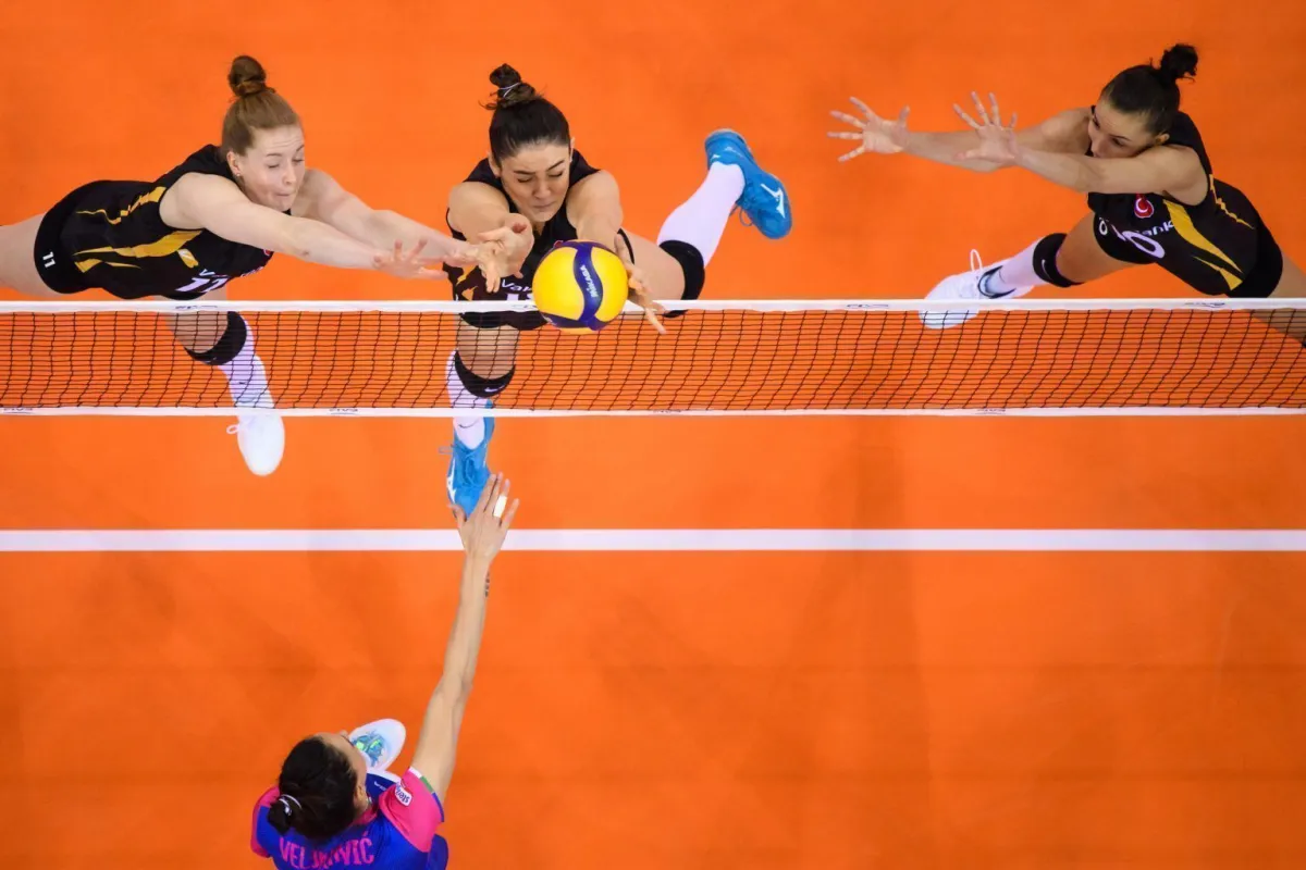 VakıfBank, İtalya’nın Igor Gorgonzola Novara'ya 3-2 Yenildi