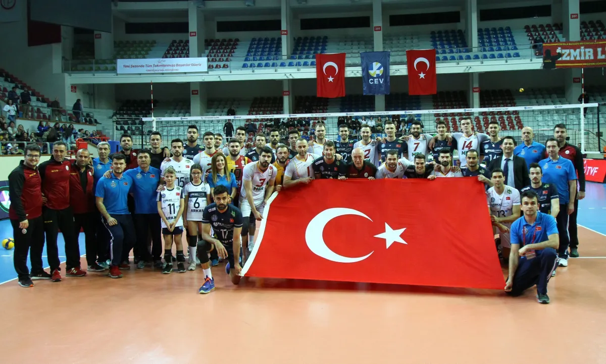Galatasaray HDI Sigorta Arkas'ı geçti , Yarı Finalist Oldu