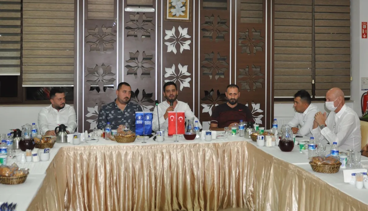 Efeler’e kupa öncesi moral yemeği