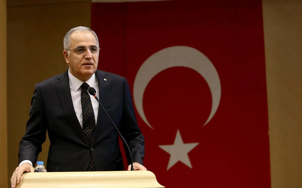 Mehmet Akif Üstündağ, 2020-2021 voleybol sezonu ile ilgili bir mesaj yayımladı.