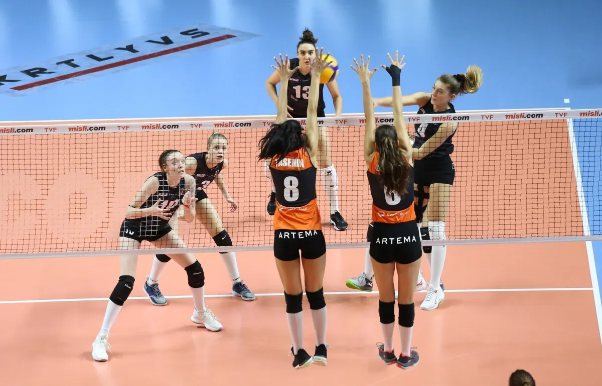 Eczacıbaşı VitrA, set vermeden galip