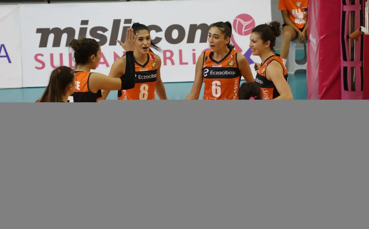 Eczacıbaşı VitrA, Kara Yolları'nı 3-1 yenip üç puanı Aldı