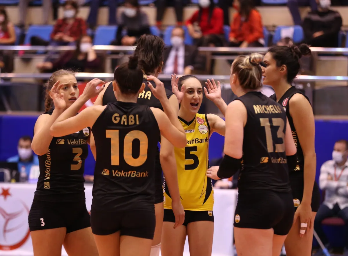 Lider VakıfBank'tan deplasman galibiyeti