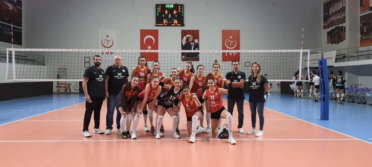 Mert Grup Sigorta, Eryaman Gençlik'i 3-0 yenerek yoluna namağlup etti.