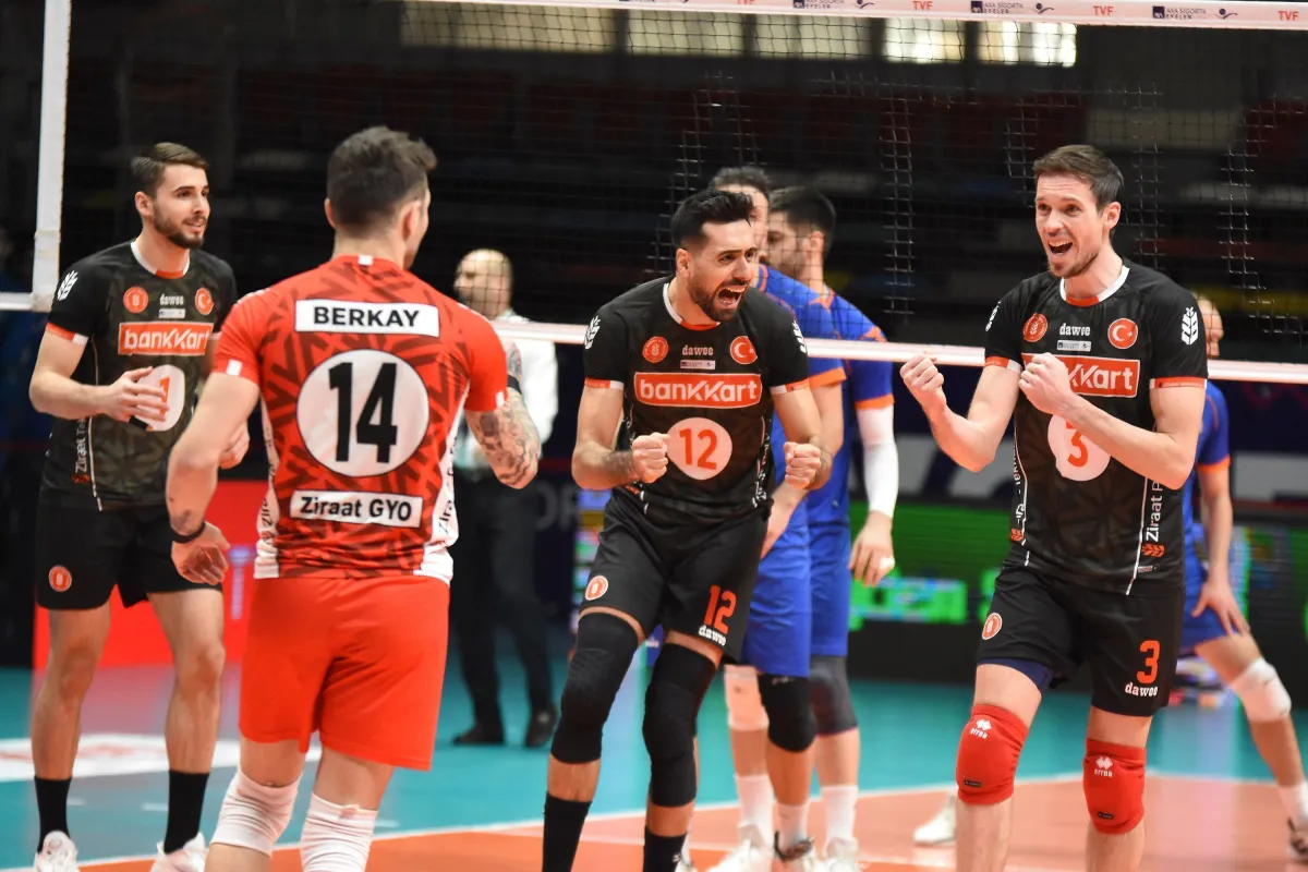 Ziraat Bankkart, İstanbul Büyükşehir Belediye’yi 3-1’le geçti