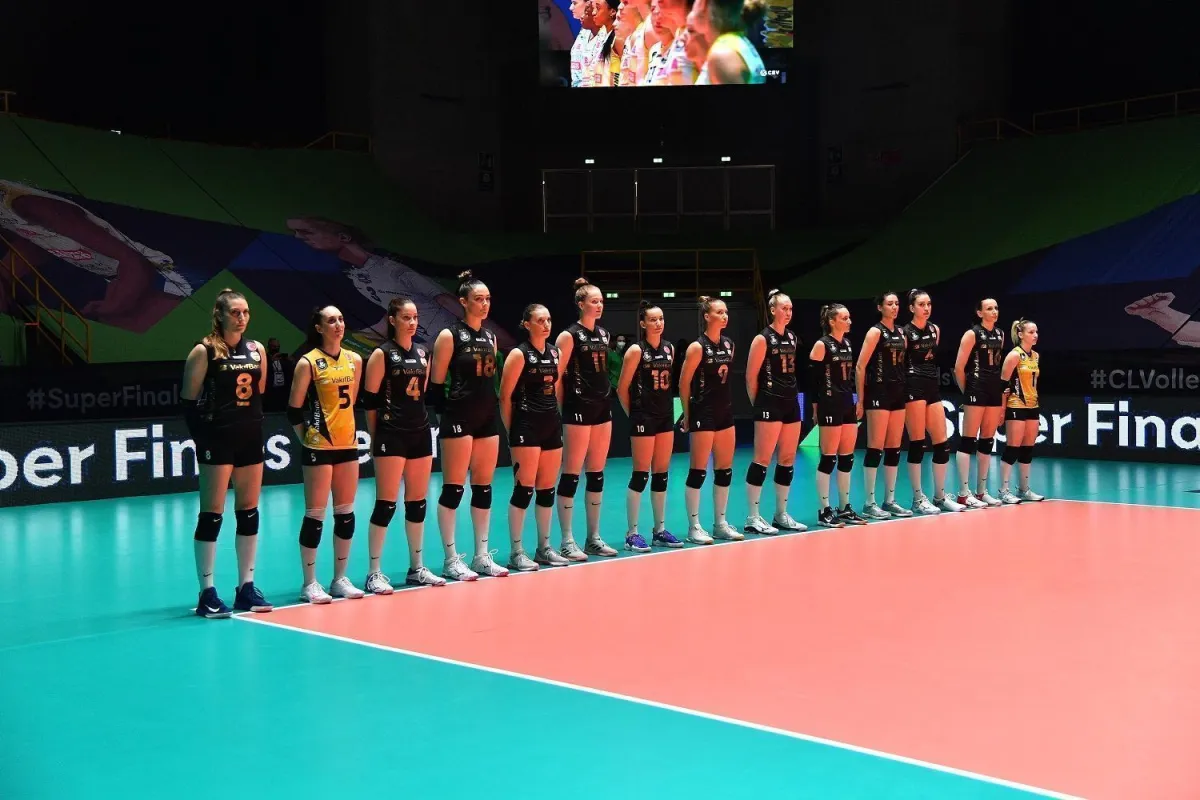 VakıfBank, Devler Ligi’nde ikinci oldu