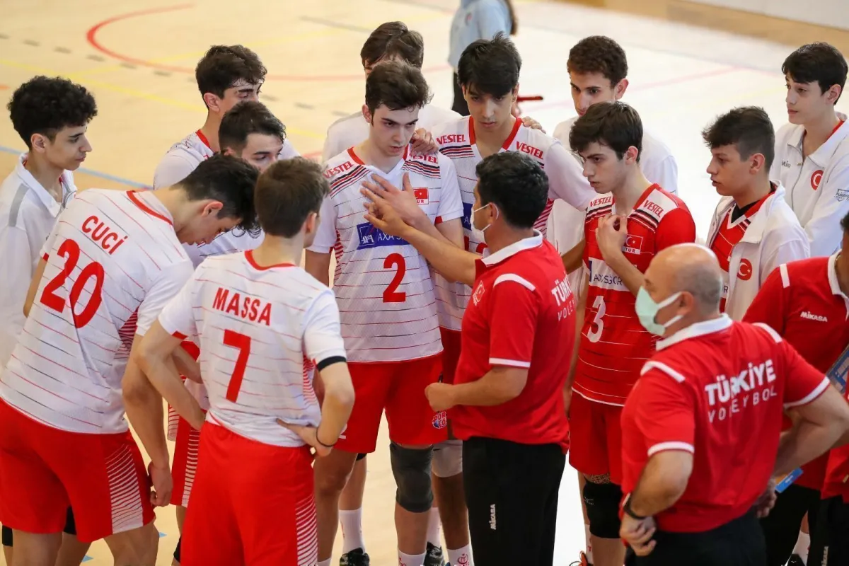 17 Yaş Altı Erkek Milli Takımımız İspanya'yı 3-0 Yendi
