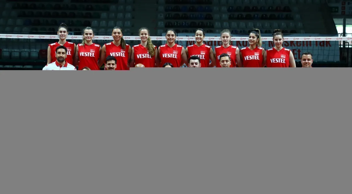 20 Yaş Altı Kız Milli Takımımız, FIVB U20 Dünya Voleybol Şampiyonası için Ankara’da kampa girdi.