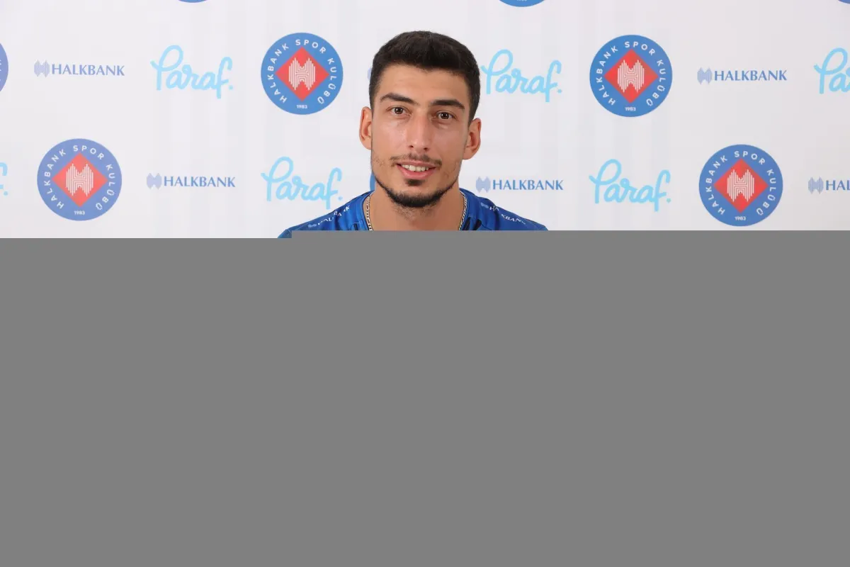 Oğuzhan Tarakçı Halkbank forması giyecek