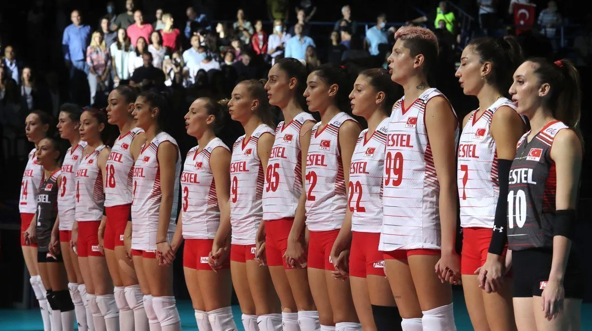 Sultanlar 8. maçta Sırbistan'a yenildi finale çıkamadı