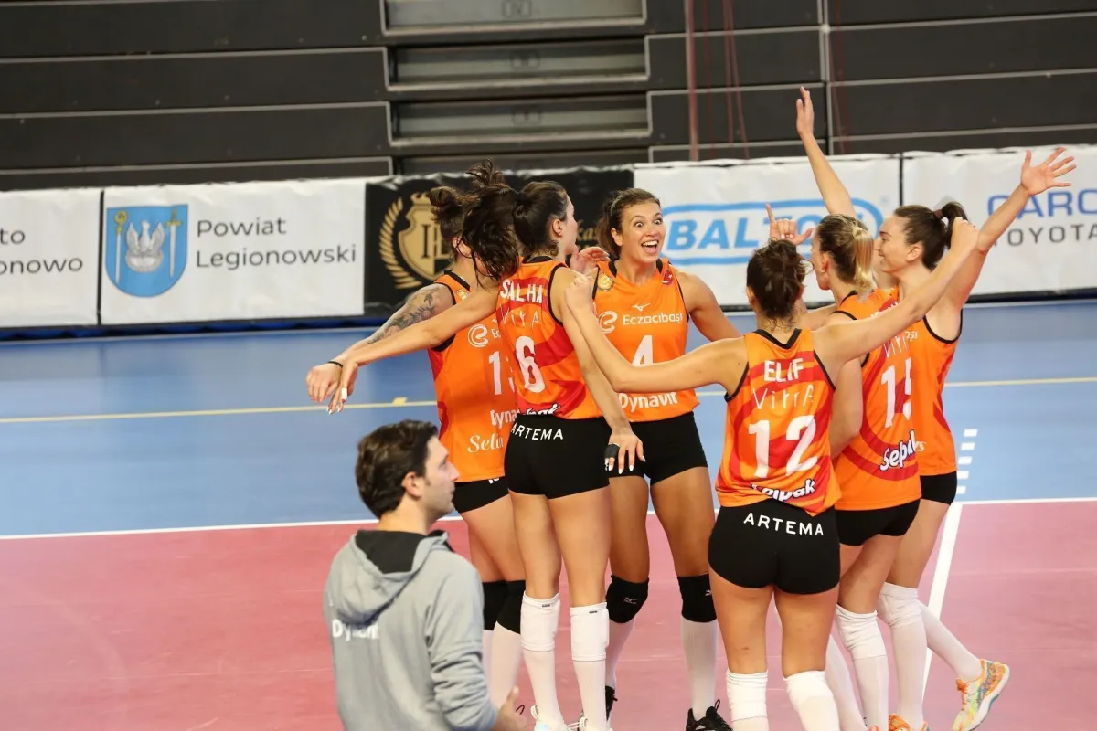 Eksik kadrolu Eczacıbaşı Dynavit Polonya Turnuvası'nda Mağlup