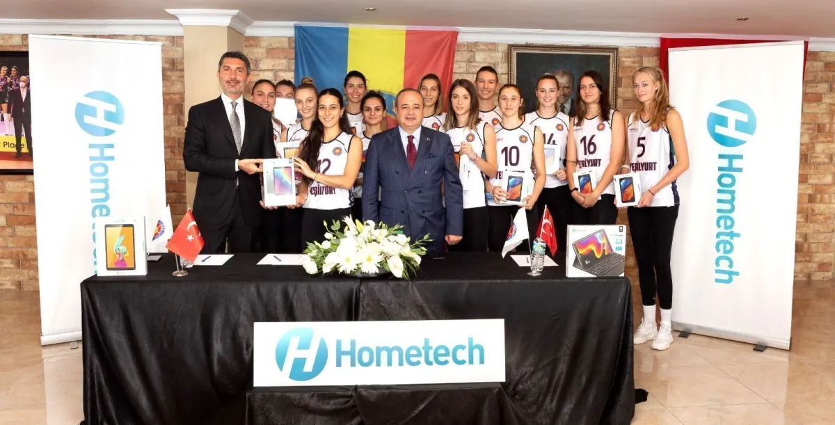 VOLEYBOL TAKIMI, HOMETECH İLE FORMA REKLAM ANLAŞMASI İMZALADI.