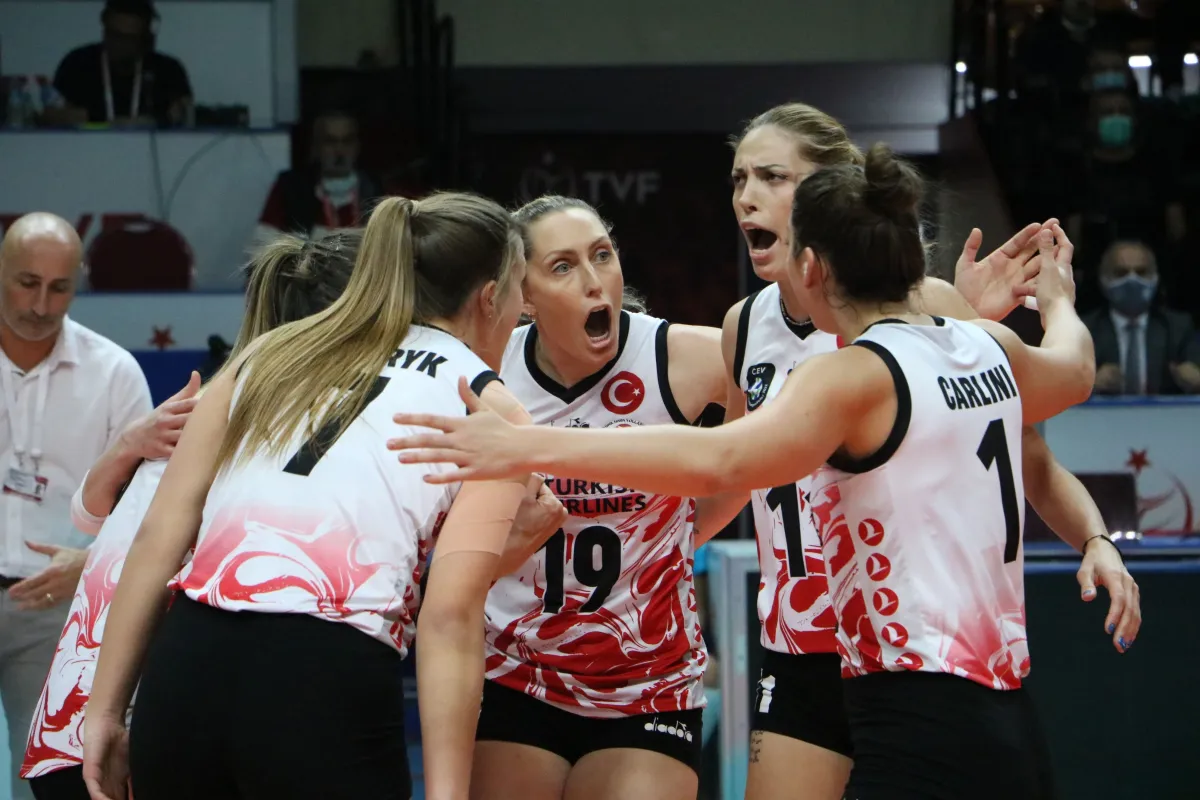 Türk Hava Yolları, Başkentte PTT'yi 3-1 yenerek