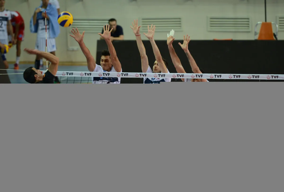 Hazırlık Maçında Arkas, Cim Bom'a Bir Galip Bir Mağlup