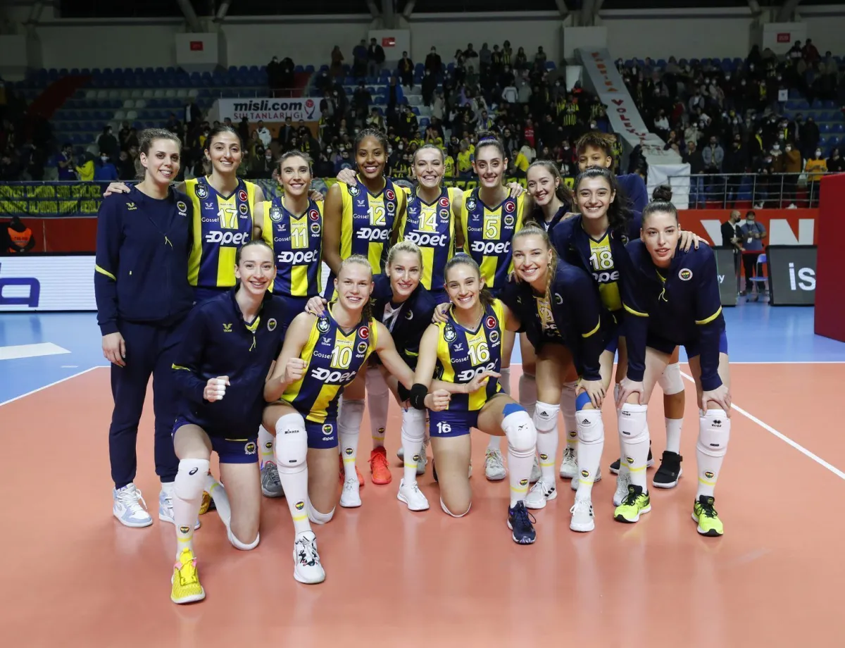 FENERBAHÇE OPET ŞAMPİYONLAR LİGİ ÇEYREK FİNALİNDE