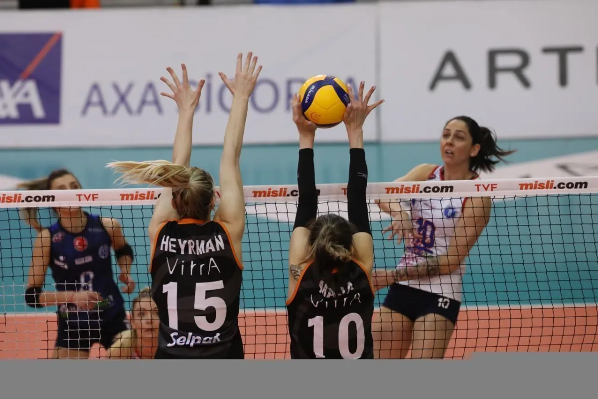 Eczacıbaşı Dynavit, Boşkoviç'siz 3-0 Galip