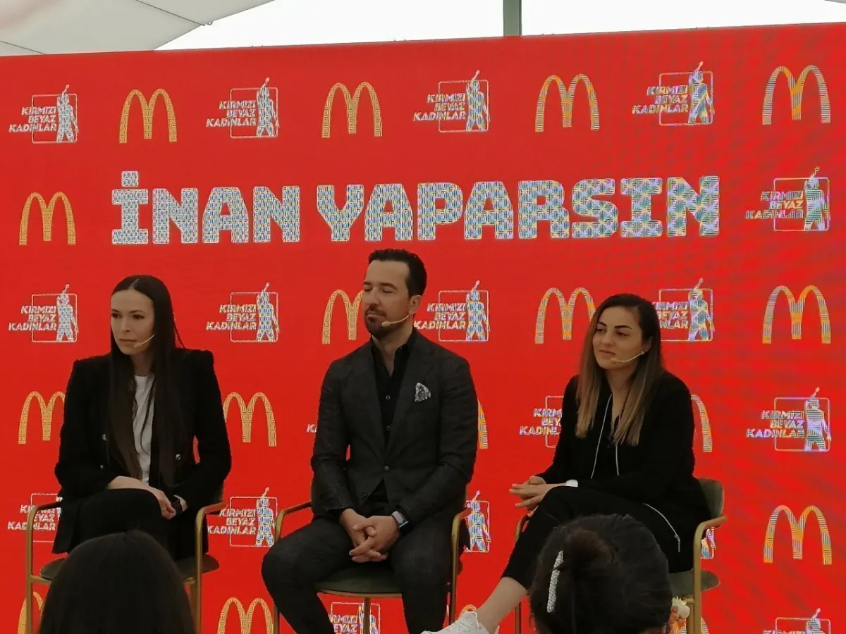 McDonald’s Türkiye’nin ‘Kırmızı Beyaz Kadınlar’a 8 Mart mesajı; İNAN YAPARSIN!